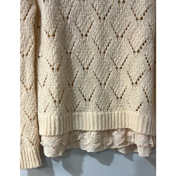 Anthropologie Lili's Closet Button Back Beige Sweater Size Small - Picture 2 of 7